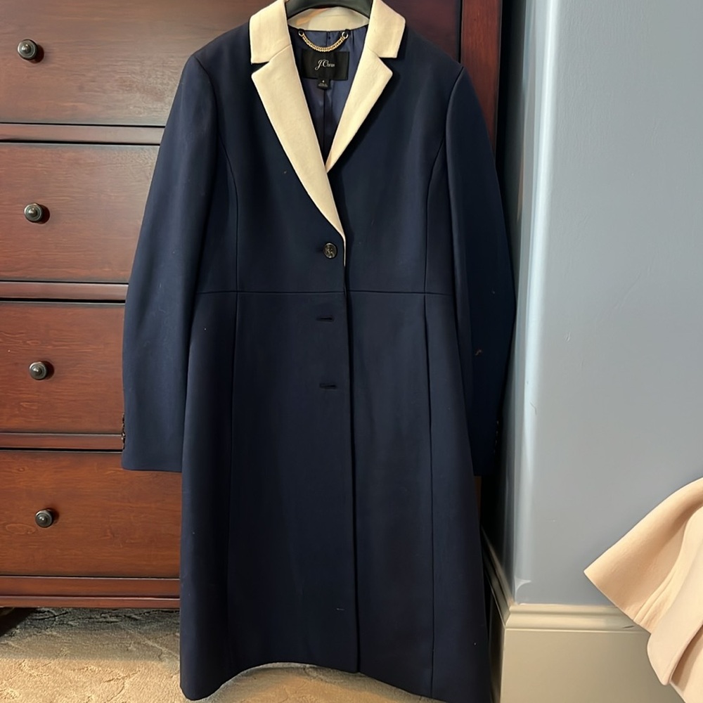 J. Crew Topcoat with contrast lapel in double-serge wool Color: NAVY Size: 4 - Picture 2 of 10